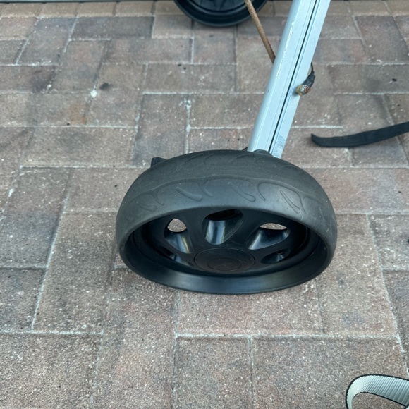 Golf Caddy Cart
3 wheeler version 
Used conditions - Picture 8 of 15